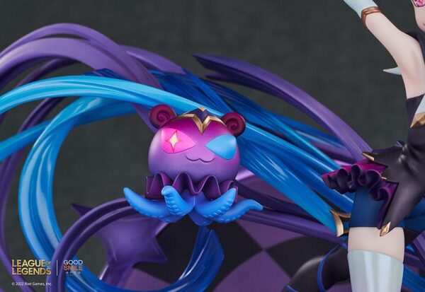 Descubre el apasionante mundo de Estatua Star Guardian Zoe.