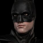 Descubre el apasionante mundo de Busto The Batman tamaño natural.