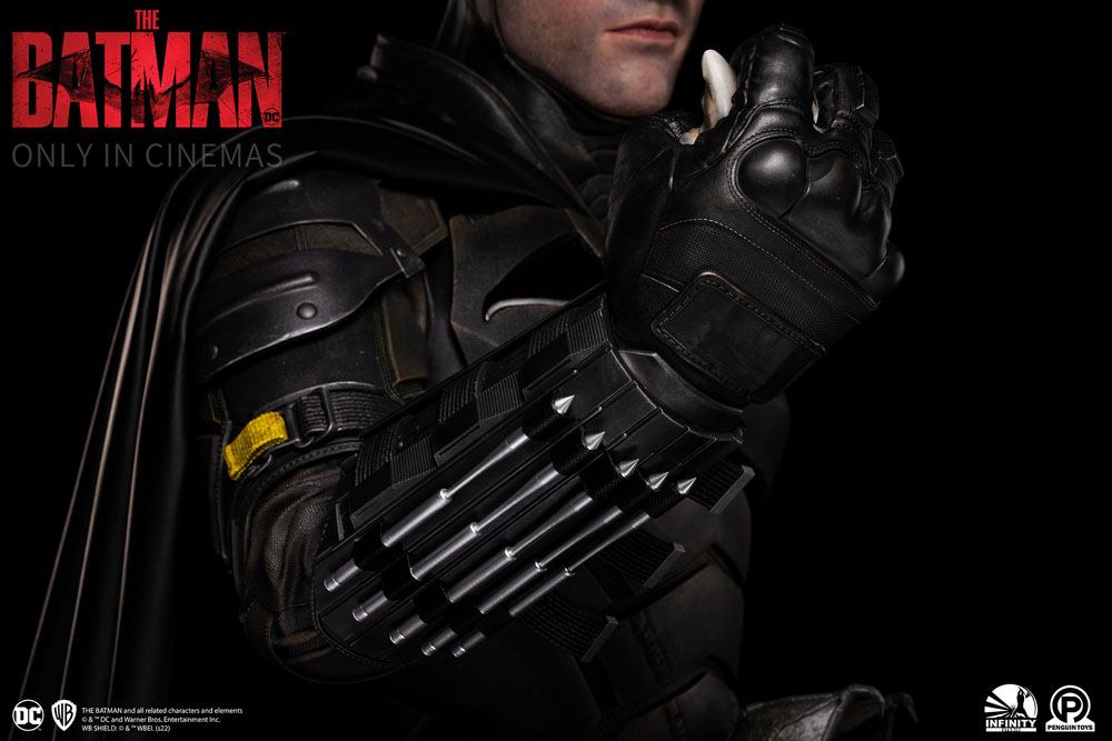 Descubre el apasionante mundo de Busto The Batman tamaño natural.