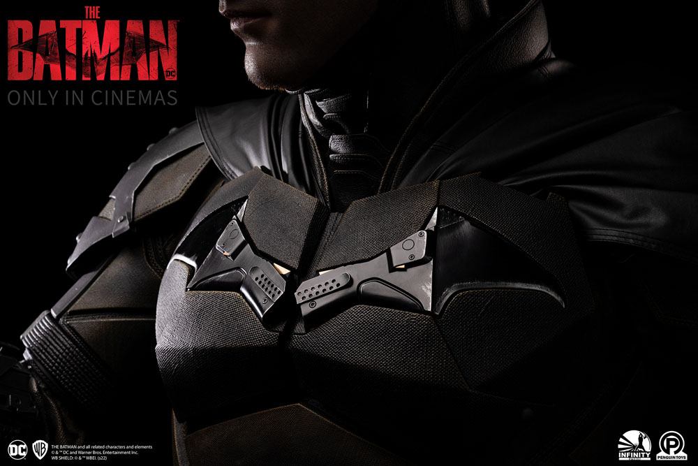 Descubre el apasionante mundo de Busto The Batman tamaño natural.