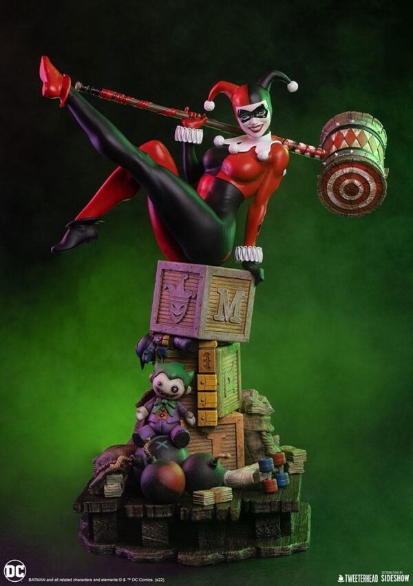 Descubre el apasionante mundo de Estatua DC Comics Harley Quinn 41.