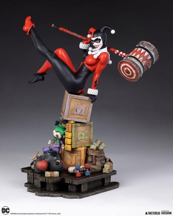 Descubre el apasionante mundo de Estatua DC Comics Harley Quinn 41.