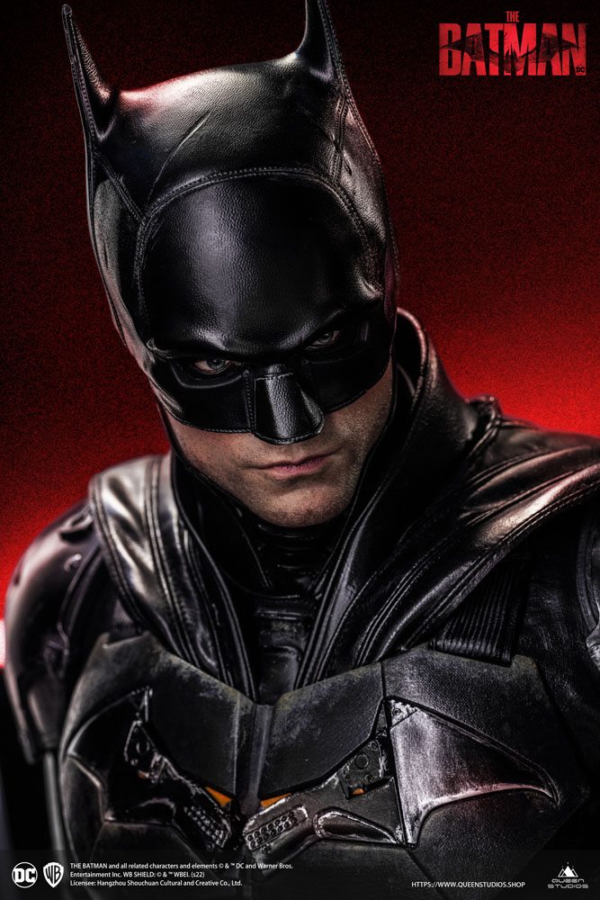 Descubre el apasionante mundo de Estatua The Batman Deluxe Version.