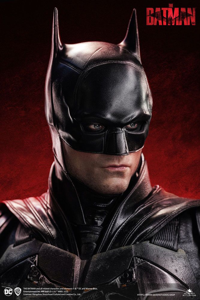 Descubre el apasionante mundo de Estatua The Batman Deluxe Version.