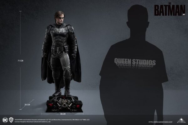 Descubre el apasionante mundo de Estatua The Batman Deluxe Version.