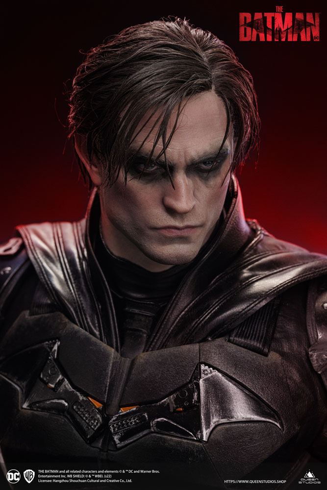 Descubre el apasionante mundo de Estatua The Batman Deluxe Version.