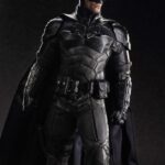 Descubre el apasionante mundo de Estatua The Batman Regular Edition.