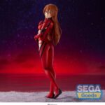 Descubre el apasionante mundo de Estatua Asuka Langley On The Beach.