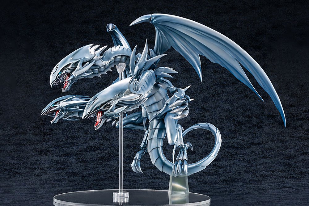 Descubre el apasionante mundo de Estatua Blue-Eyes Ultimate Dragon.