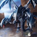 Descubre el apasionante mundo de Estatua Blue-Eyes Ultimate Dragon.