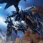 Descubre el apasionante mundo de Estatua Blue-Eyes Ultimate Dragon.