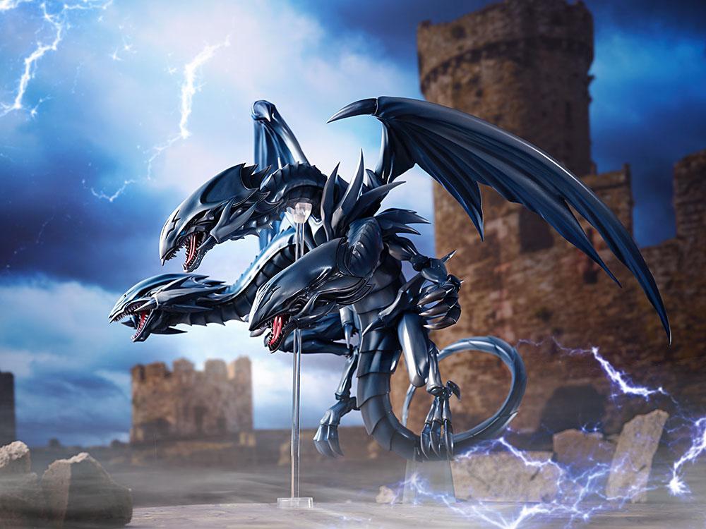 Descubre el apasionante mundo de Estatua Blue-Eyes Ultimate Dragon.