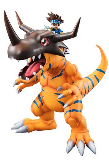 Estatua Digimon Greymon y Taichi