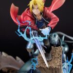 Descubre el apasionante mundo de Estatua Edward Elric y Alphonse Elric.