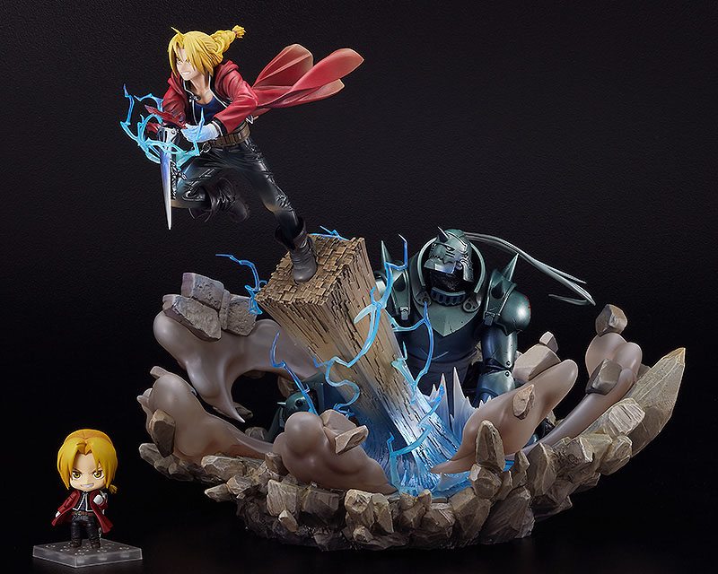 Descubre el apasionante mundo de Estatua Edward Elric y Alphonse Elric.