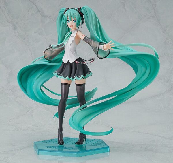 Descubre el apasionante mundo de Estatua Hatsune Miku NT 22cm.