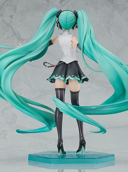 Descubre el apasionante mundo de Estatua Hatsune Miku NT 22cm.