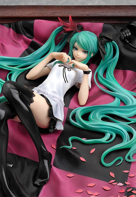 Descubre el apasionante mundo de Estatua Vocaloid World is Mine.