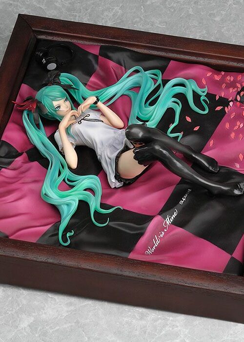 Descubre el apasionante mundo de Estatua Vocaloid World is Mine.