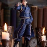 Descubre el apasionante mundo de Estatua Pop Up Parade Roy Mustang.