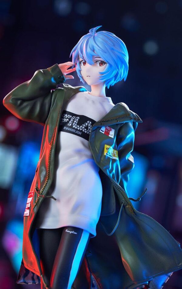 Descubre el apasionante mundo de Estatua Rei Ayanami Radio Part 2.