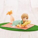 Descubre el apasionante mundo de Estatua Yumi Aiba off stage.