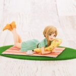 Descubre el apasionante mundo de Estatua Yumi Aiba off stage.