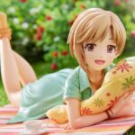 Descubre el apasionante mundo de Estatua Yumi Aiba off stage.