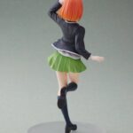Descubre el apasionante mundo de Figura Yotsuba Nakano Uniform.