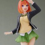 Descubre el apasionante mundo de Figura Yotsuba Nakano Uniform.