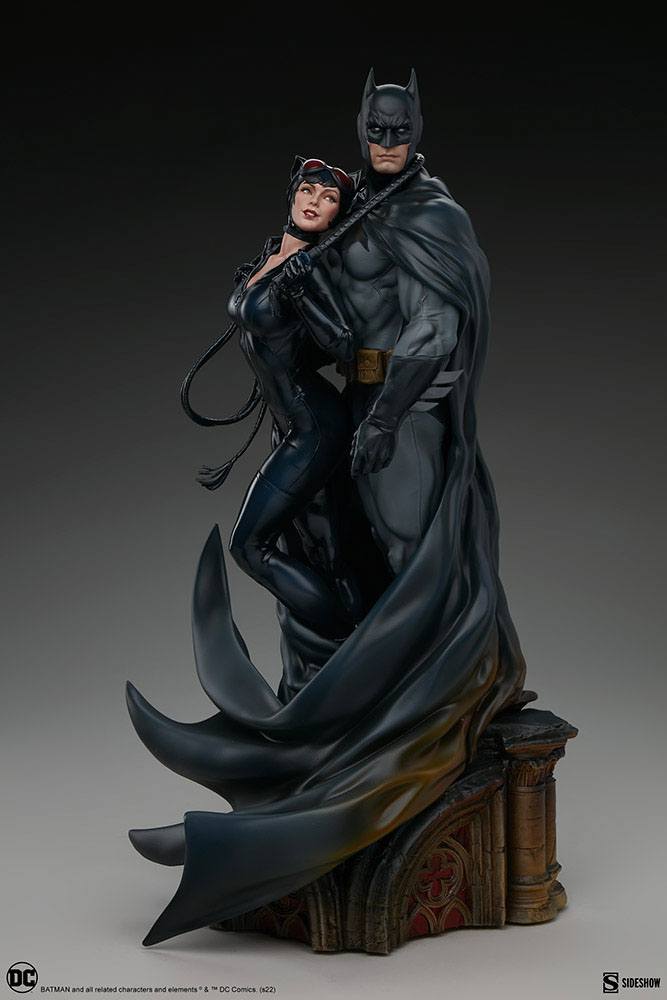 Descubre el apasionante mundo de Diorama DC Comics Batman and Catwoman.