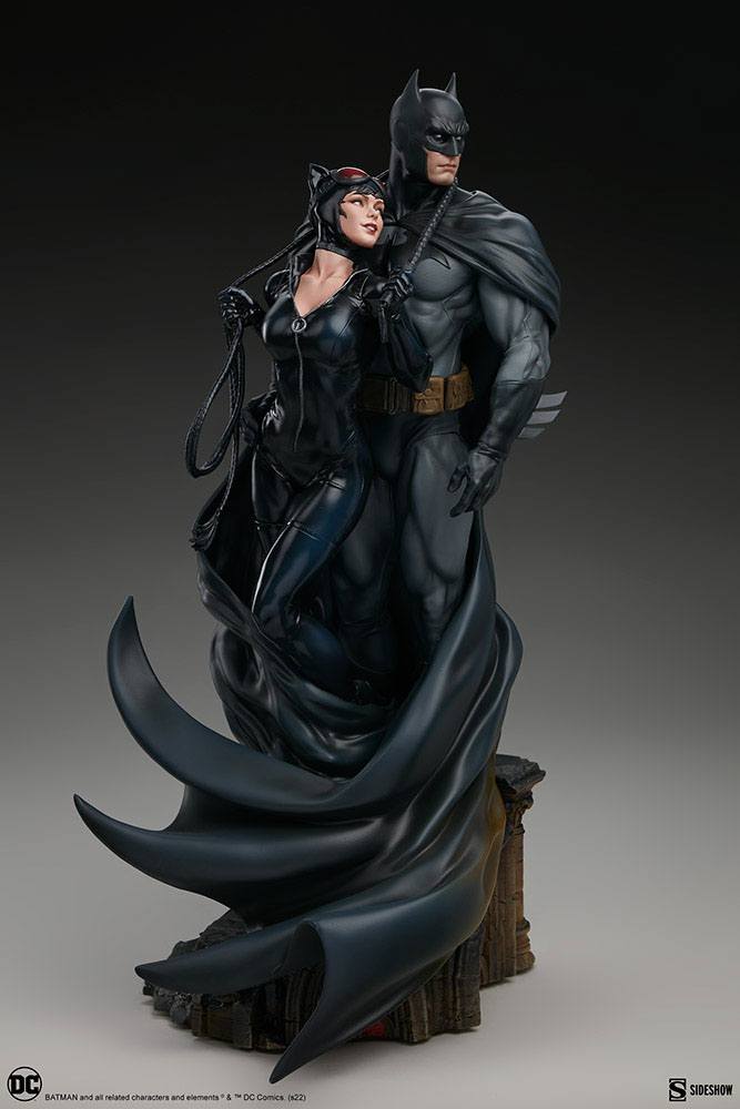 Descubre el apasionante mundo de Diorama DC Comics Batman and Catwoman.