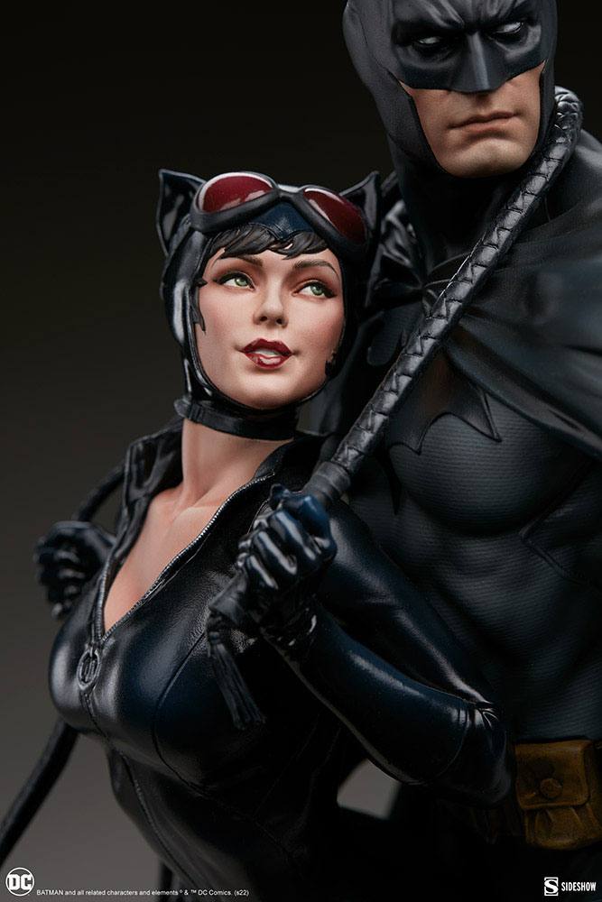 Descubre el apasionante mundo de Diorama DC Comics Batman and Catwoman.