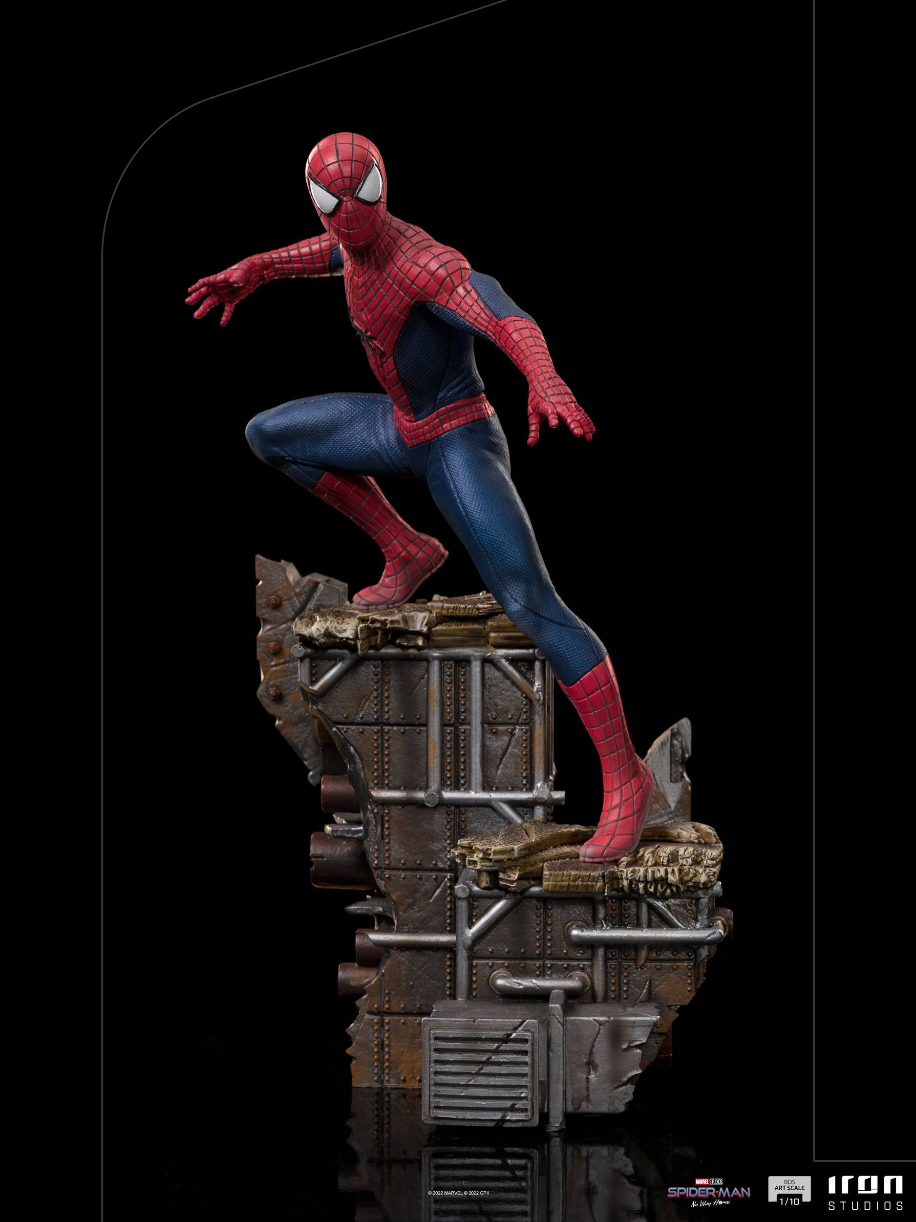 Descubre el apasionante mundo de Estatua Deluxe Spider-Man Peter 3.