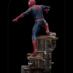 Descubre el apasionante mundo de Estatua Deluxe Spider-Man Peter 3.