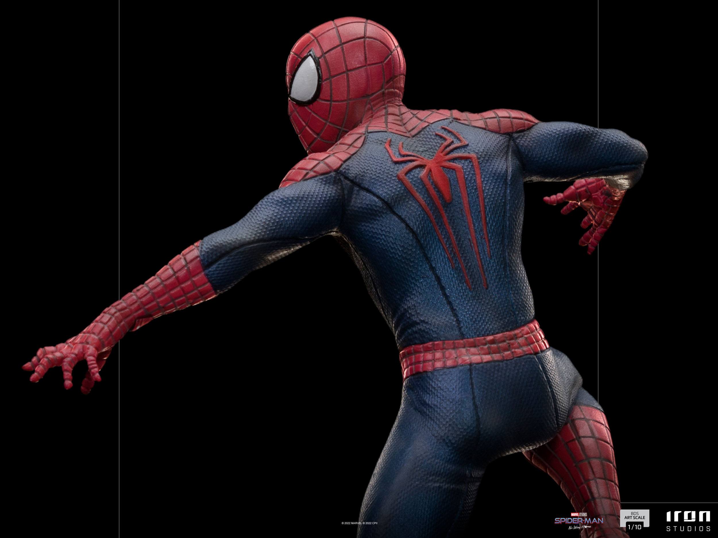 Descubre el apasionante mundo de Estatua Deluxe Spider-Man Peter 3.