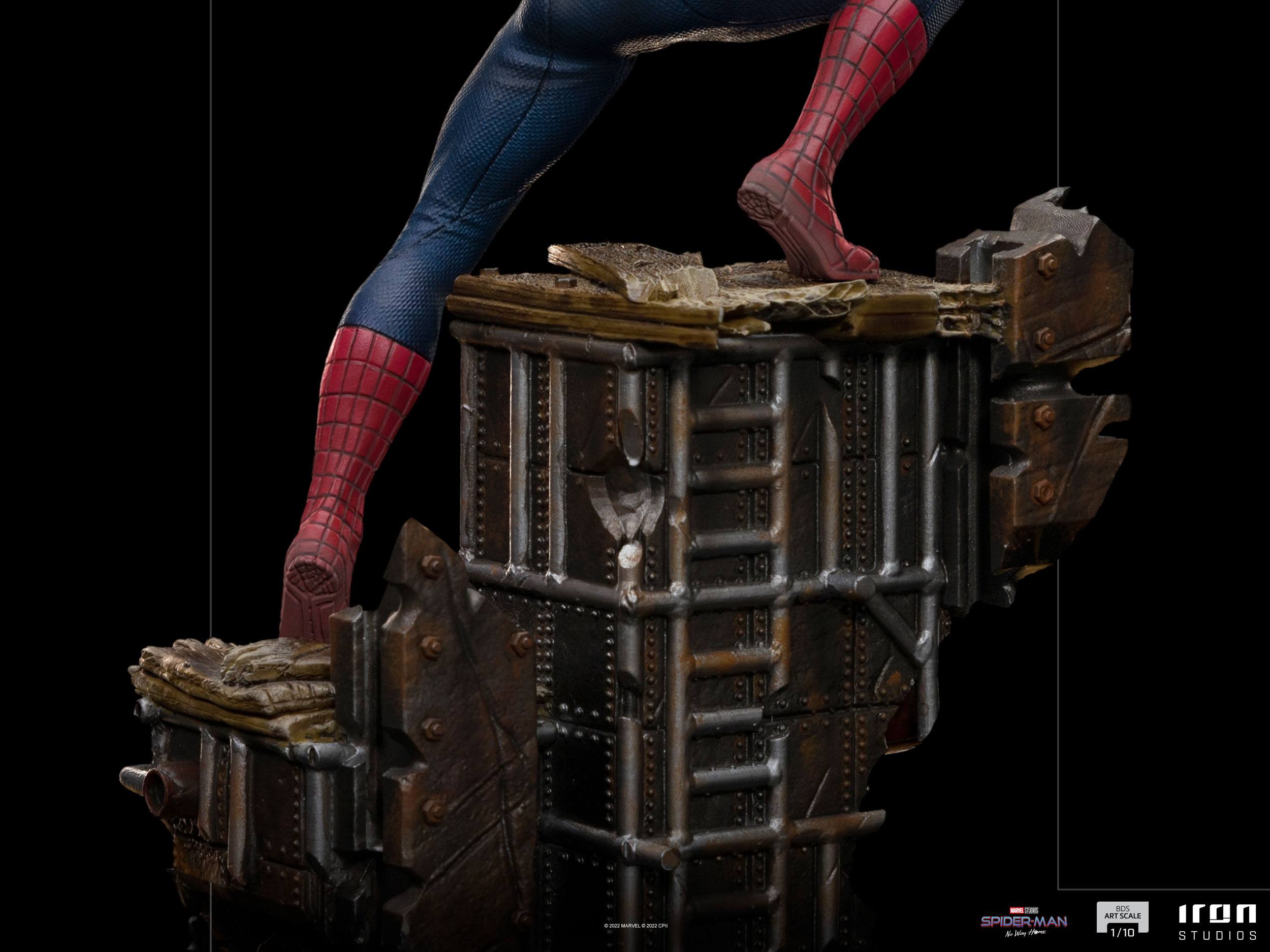 Descubre el apasionante mundo de Estatua Deluxe Spider-Man Peter 3.