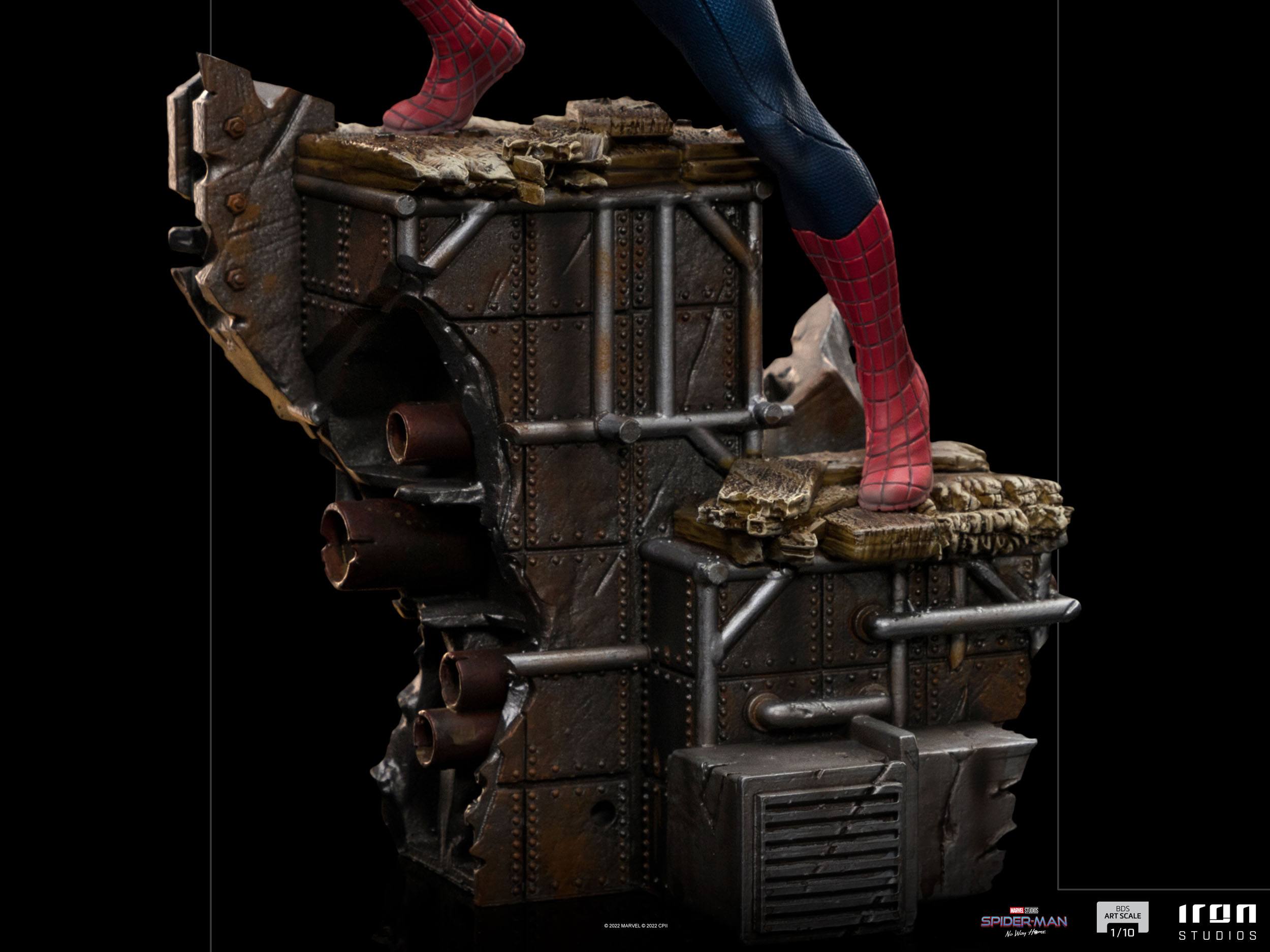 Descubre el apasionante mundo de Estatua Deluxe Spider-Man Peter 3.