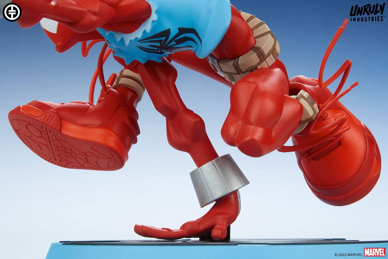 Descubre el apasionante mundo de Estatua Marvel Designer Scarlet Spider.