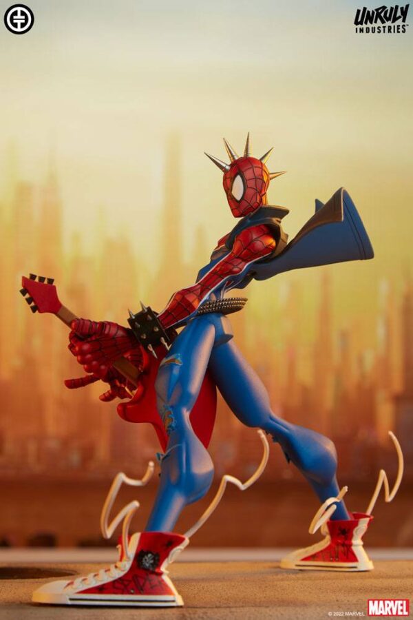 Descubre el apasionante mundo de Estatua Marvel Designer Spider Punk.