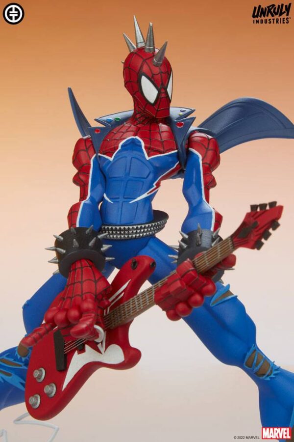 Descubre el apasionante mundo de Estatua Marvel Designer Spider Punk.