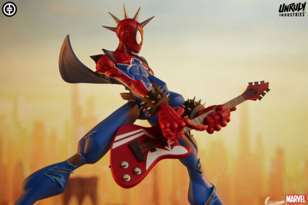 Descubre el apasionante mundo de Estatua Marvel Designer Spider Punk.