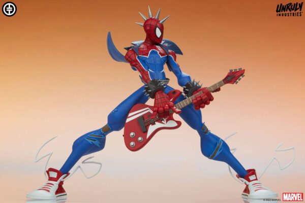 Descubre el apasionante mundo de Estatua Marvel Designer Spider Punk.