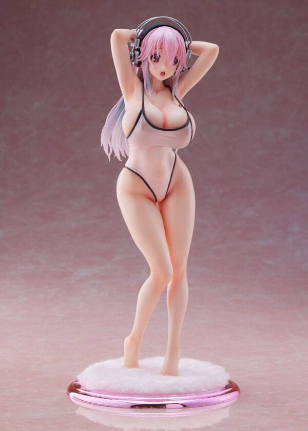 Descubre el apasionante mundo de Estatua DreamTech Super Sonico White Swimsuit.