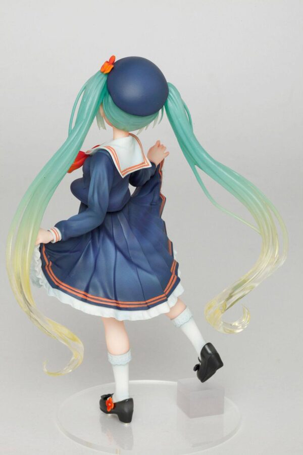 Descubre el apasionante mundo de Estatua Hatsune Miku 3rd Season Autumn.