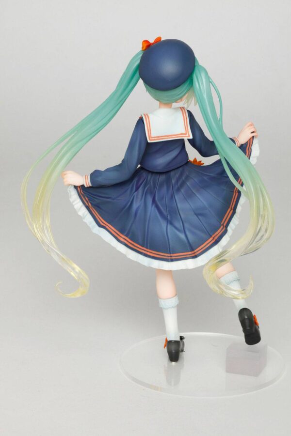 Descubre el apasionante mundo de Estatua Hatsune Miku 3rd Season Autumn.