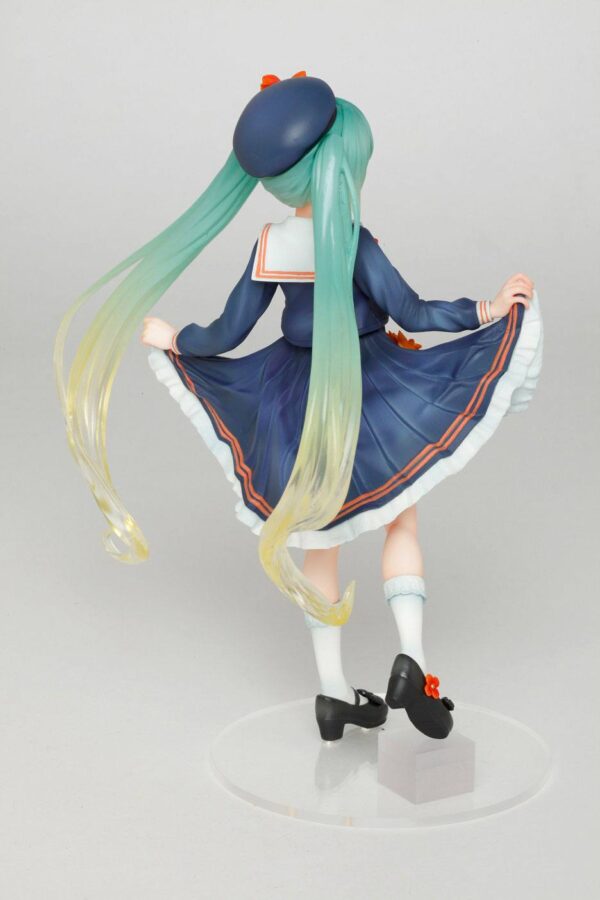Descubre el apasionante mundo de Estatua Hatsune Miku 3rd Season Autumn.