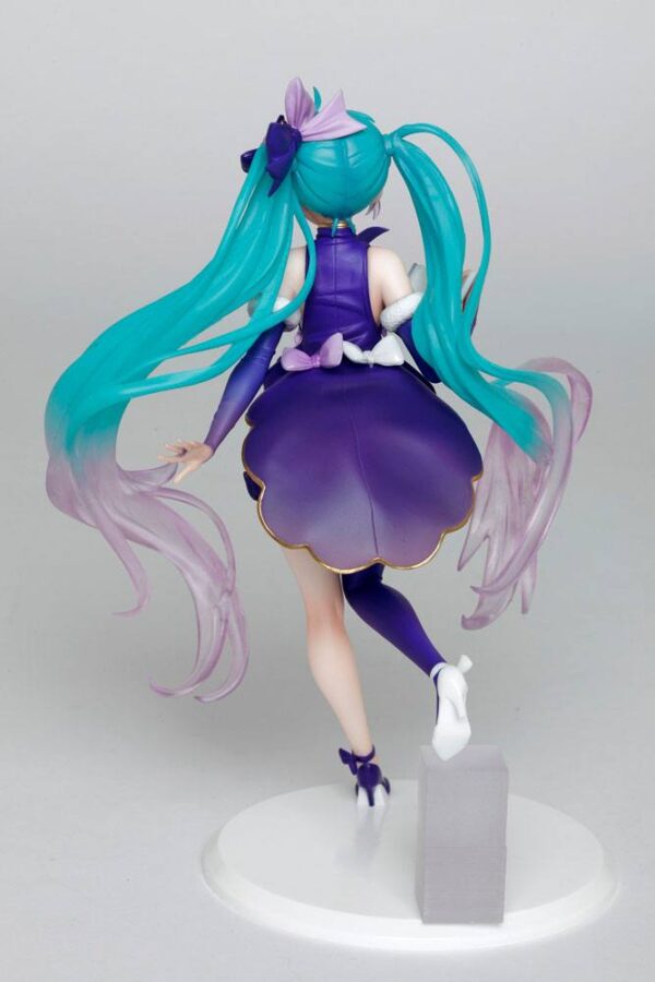 Descubre el apasionante mundo de Estatua Hatsune Miku 3rd Season Winter.