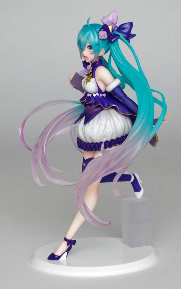 Descubre el apasionante mundo de Estatua Hatsune Miku 3rd Season Winter.