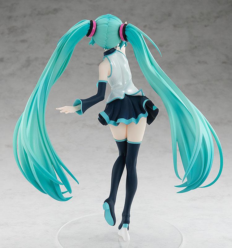 Descubre el apasionante mundo de Estatua Hatsune Miku Because You Here.